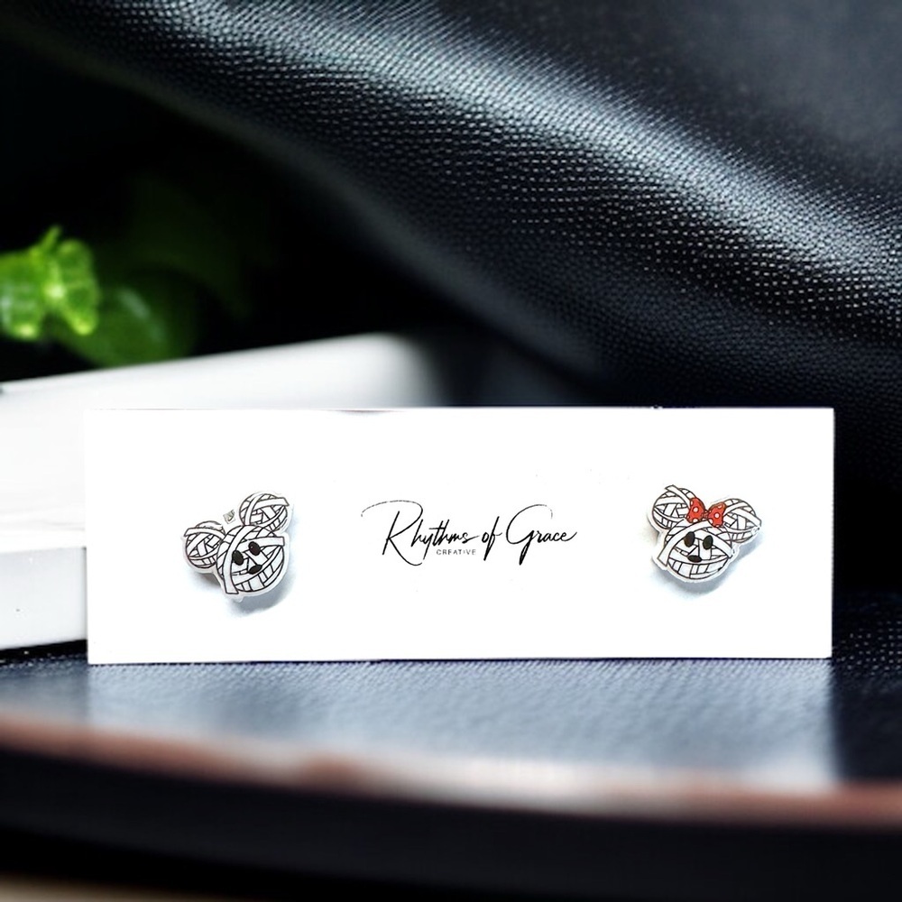 π Hauntingly Cute Halloween Stud Earrings β Spooktacular Styles Await! π» NWT - Picture 9 of 16